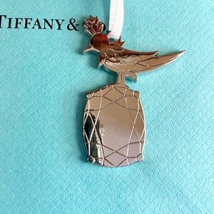 Tiffany & Co. ornament Bird on the Rock  authentication